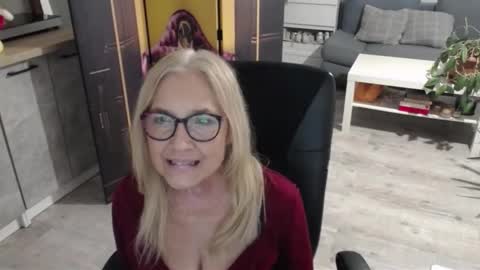 S O F I A online show from February 2026 03:07:01 PM