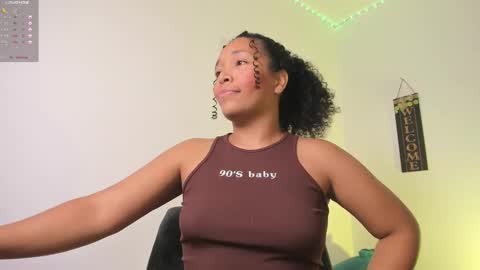 desty_y online show from October 2025 10:11:02 PM