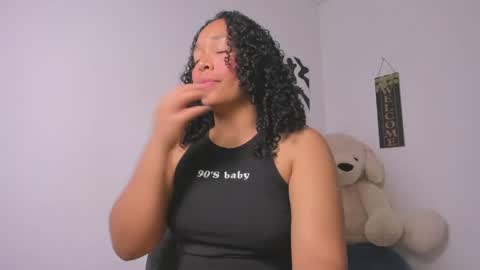 Snapshot of desty_y chatting on May 2026 04:09:02 AM desty_y online show from May 2026 04:09:02 AM