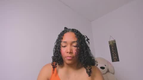 Snapshot of desty_y chatting on May 2026 01:58:02 AM desty_y online show from May 2026 01:58:02 AM