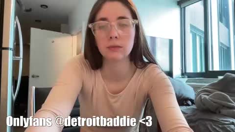 Snapshot of detroitbaddie chatting on February 2025 03:47:01 PM detroitbaddie online show from February 2025 03:47:01 PM