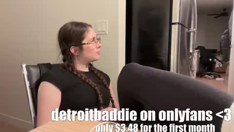 Snapshot of detroitbaddie chatting on March 2025 02:15:01 AM detroitbaddie online show from March 2025 02:15:01 AM