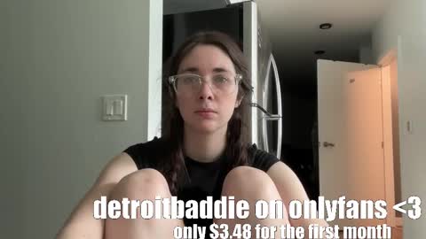 Snapshot of detroitbaddie chatting on March 2025 05:49:02 PM detroitbaddie online show from March 2025 05:49:02 PM