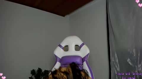 Gi HELP ME REACH 50 THUMPS UP 3 online show from September 2025 11:20:01 PM