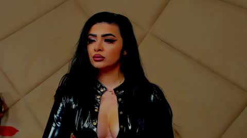 Snapshot of devashaqueen chatting on December 2024 11:39:02 AM Devasha online show from December 2024 11:39:02 AM