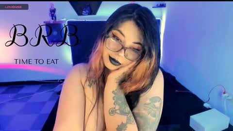  L I NA  online show from October 2025 02:12:02 AM