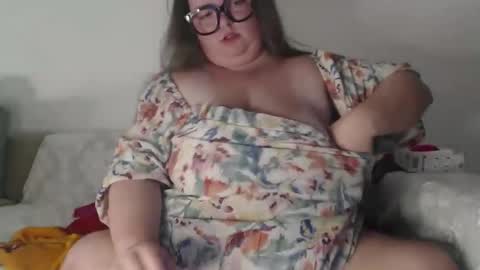 Snapshot of devilschick chatting on October 2025 10:01:01 PM DevilsChick -- OF online show from October 2025 10:01:01 PM