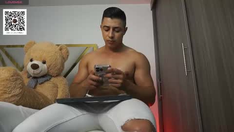 Devin Hunter online show from November 2025 10:53:02 PM