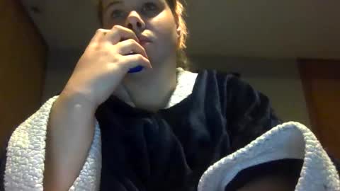 Snapshot of devykitten2018 chatting on January 2025 03:55:02 AM devykitten online show from January 2025 03:55:02 AM