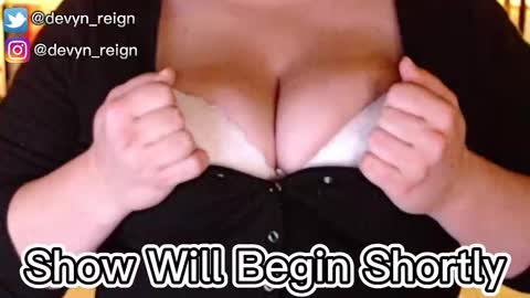 Snapshot of devynreign chatting on September 2025 02:24:02 AM Devyn Reign online show from September 2025 02:24:02 AM