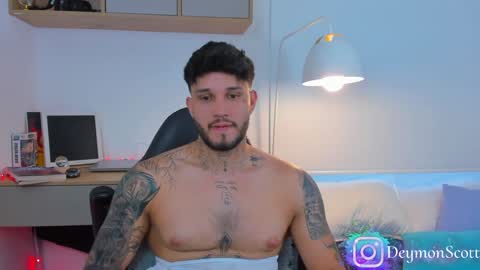 JULIAN online show from January 2025 10:33:01 PM