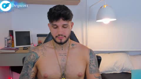 JULIAN online show from January 2025 12:13:01 AM