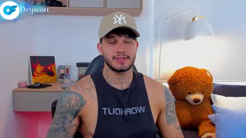 JULIAN online show from March 2025 05:46:01 PM