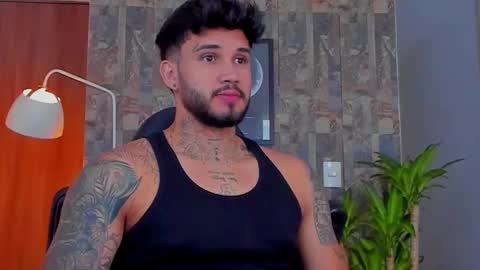 JULIAN online show from November 2025 05:35:01 PM