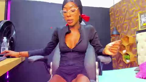 Snapshot of deyy_madisson chatting on January 2025 07:45:01 PM Madisson online show from January 2025 07:45:01 PM