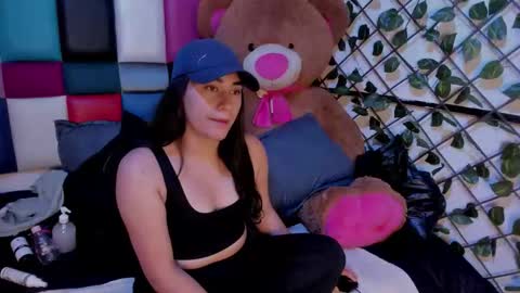 dhaniela naugthy online show from February 2026 01:48:02 AM