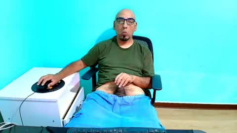 Snapshot of dharne10 chatting on July 2026 05:33:01 AM dharne10 online show from July 2026 05:33:01 AM