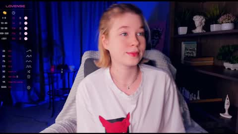 Arina online show from December 2024 09:35:01 PM