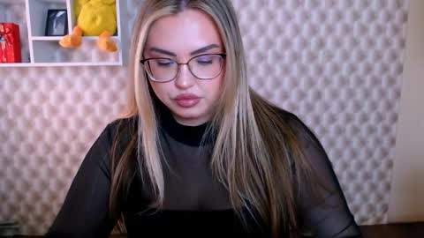 Snapshot of diamantkriss_ chatting on May 2026 07:15:02 AM Kriss online show from May 2026 07:15:02 AM