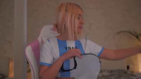 Thea online show from February 2026 03:06:02 PM