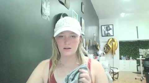 diamondj2104 online show from September 2025 09:30:01 PM