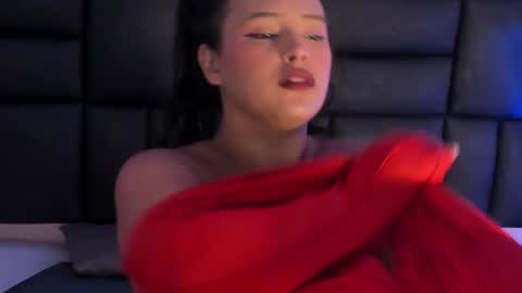 Snapshot of diana_clarck chatting on December 2024 08:15:02 AM Diana Tamayo online show from December 2024 08:15:02 AM