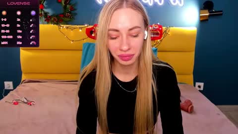 Snapshot of diana_garrett chatting on December 2024 12:06:02 PM Diana online show from December 2024 12:06:02 PM