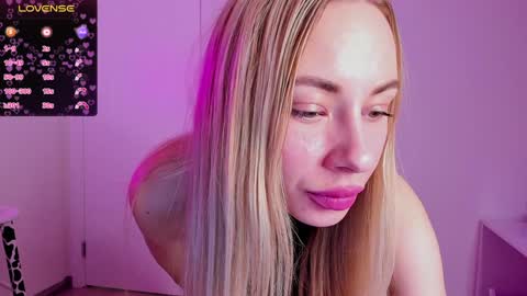 Snapshot of diana_garrett chatting on December 2024 09:31:01 AM Diana online show from December 2024 09:31:01 AM