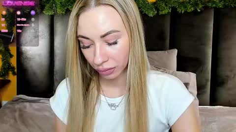 Snapshot of diana_garrett chatting on January 2025 05:08:02 AM Diana online show from January 2025 05:08:02 AM