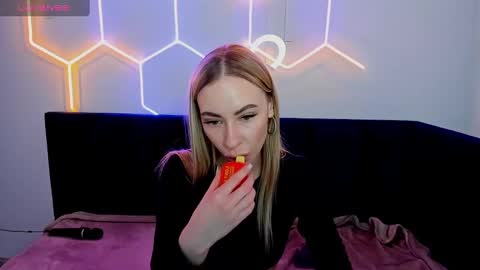 Snapshot of diana_garrett chatting on February 2025 08:42:01 AM Diana online show from February 2025 08:42:01 AM