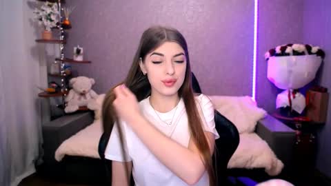 DIANA  online show from February 2026 04:02:01 PM