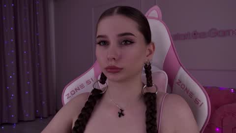 Diana online show from January 2025 12:54:01 AM