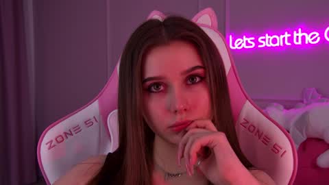 Diana online show from February 2025 02:38:01 AM