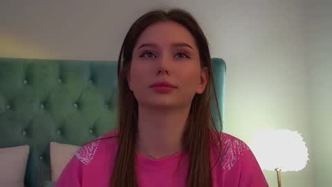 Diana online show from November 2025 06:31:02 PM