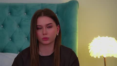 Diana online show from April 2026 05:52:01 PM