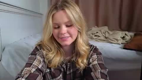 Snapshot of dianaholiday chatting on July 2026 12:07:02 PM Olga online show from July 2026 12:07:02 PM