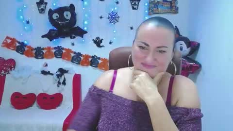 Snapshot of dianamgg chatting on October 2025 05:35:02 PM Diana online show from October 2025 05:35:02 PM