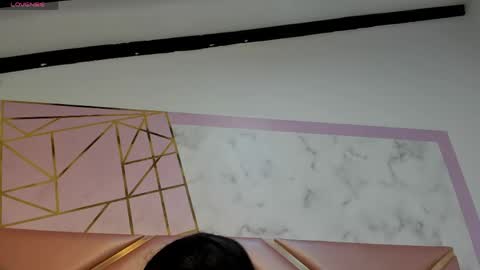 dianasheren online show from April 2026 07:51:02 PM