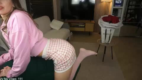 dianastar18 online show from March 2026 08:48:01 PM