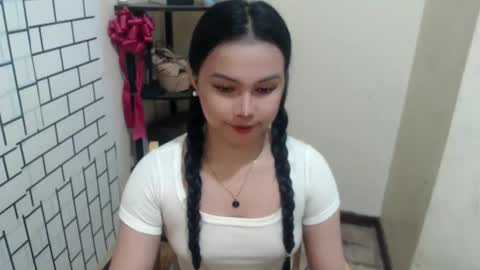 Diane online show from February 2025 12:51:01 AM