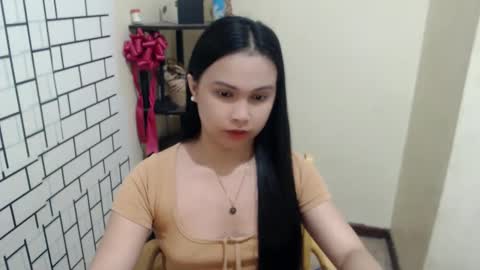 Diane online show from February 2025 01:44:01 PM