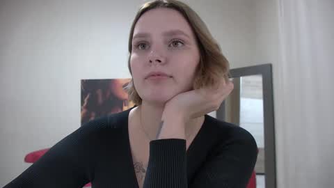 Snapshot of dianemills chatting on January 2025 11:39:02 PM Diane Mills online show from January 2025 11:39:02 PM