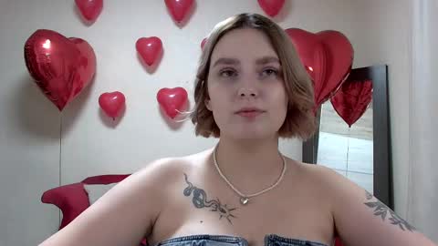 Snapshot of dianemills chatting on February 2025 07:16:01 PM Diane Mills online show from February 2025 07:16:01 PM