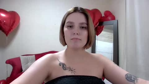 Snapshot of dianemills chatting on February 2025 11:37:02 PM Diane Mills online show from February 2025 11:37:02 PM