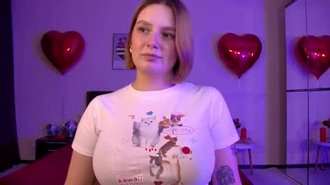 Snapshot of dianemills chatting on February 2025 08:10:01 PM Diane Mills online show from February 2025 08:10:01 PM