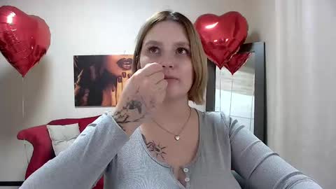 Snapshot of dianemills chatting on February 2025 02:40:02 AM Diane Mills online show from February 2025 02:40:02 AM