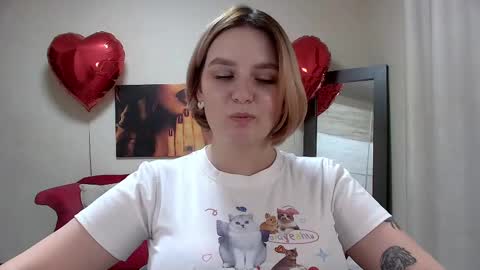 Snapshot of dianemills chatting on February 2025 07:58:02 PM Diane Mills online show from February 2025 07:58:02 PM
