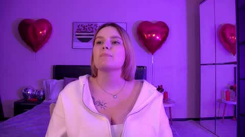 Snapshot of dianemills chatting on February 2025 01:38:01 AM Diane Mills online show from February 2025 01:38:01 AM