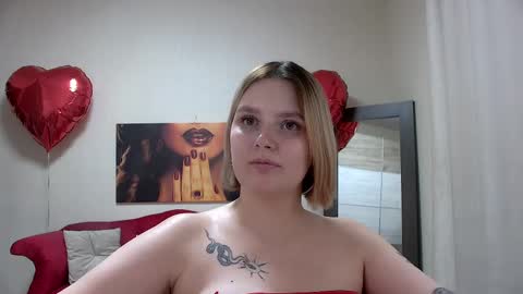 Snapshot of dianemills chatting on March 2025 11:42:01 PM Diane Mills online show from March 2025 11:42:01 PM