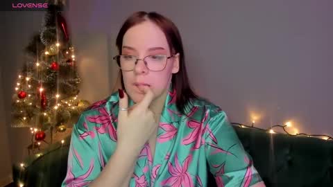 Snapshot of dianne_davis chatting on December 2024 10:55:02 AM Dianne online show from December 2024 10:55:02 AM